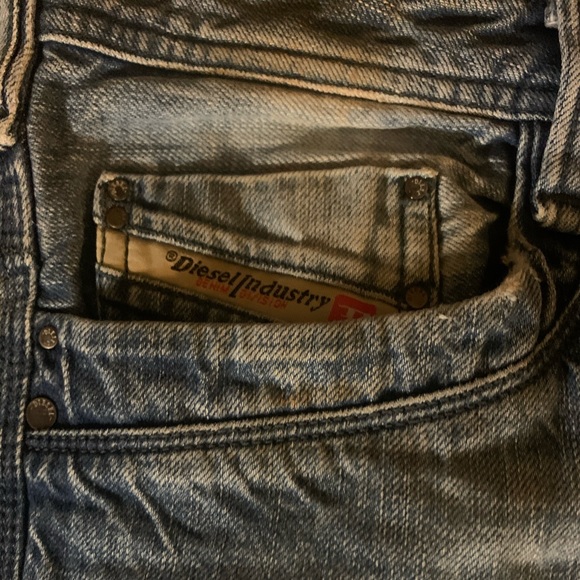 Men’s Diesel jeans - Picture 3 of 3